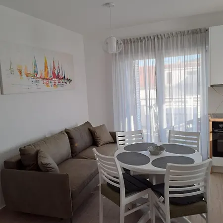 Apartment Smokvica - New Primošten