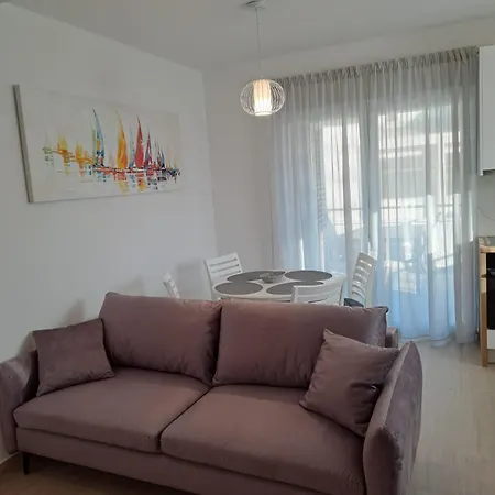 Smokvica - New