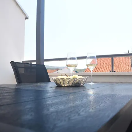 Διαμέρισμα Smokvica - New *