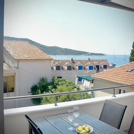 Διαμέρισμα Smokvica - New *